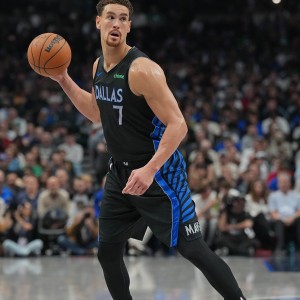 世界杯在线观看平台-克里斯蒂：德怀特·鲍威尔总是做正确的事 能与他并肩作战是享受