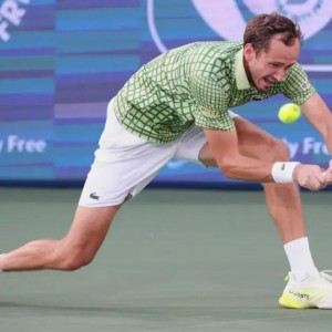 世界杯比赛高清直播-中东局势紧张！多位网球名将被困，前世界第一恐无缘第五大满贯